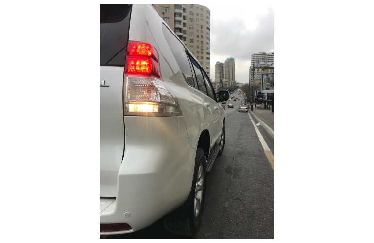 rent car image